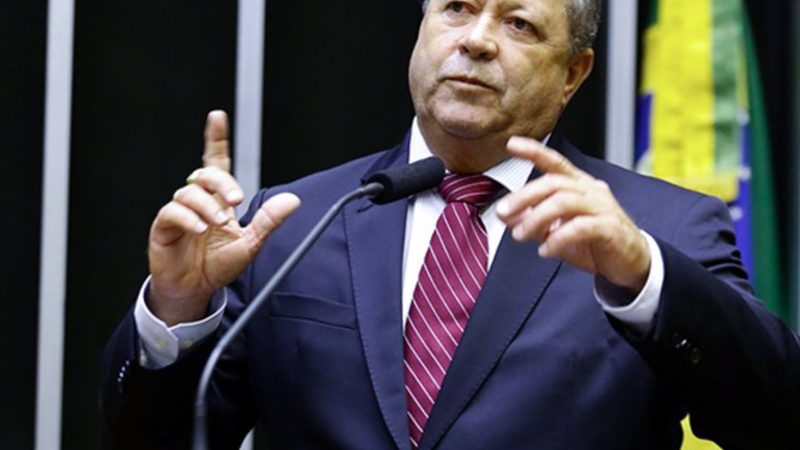 União Brasil vai abrir processo para expulsar Chiquinho Brazão