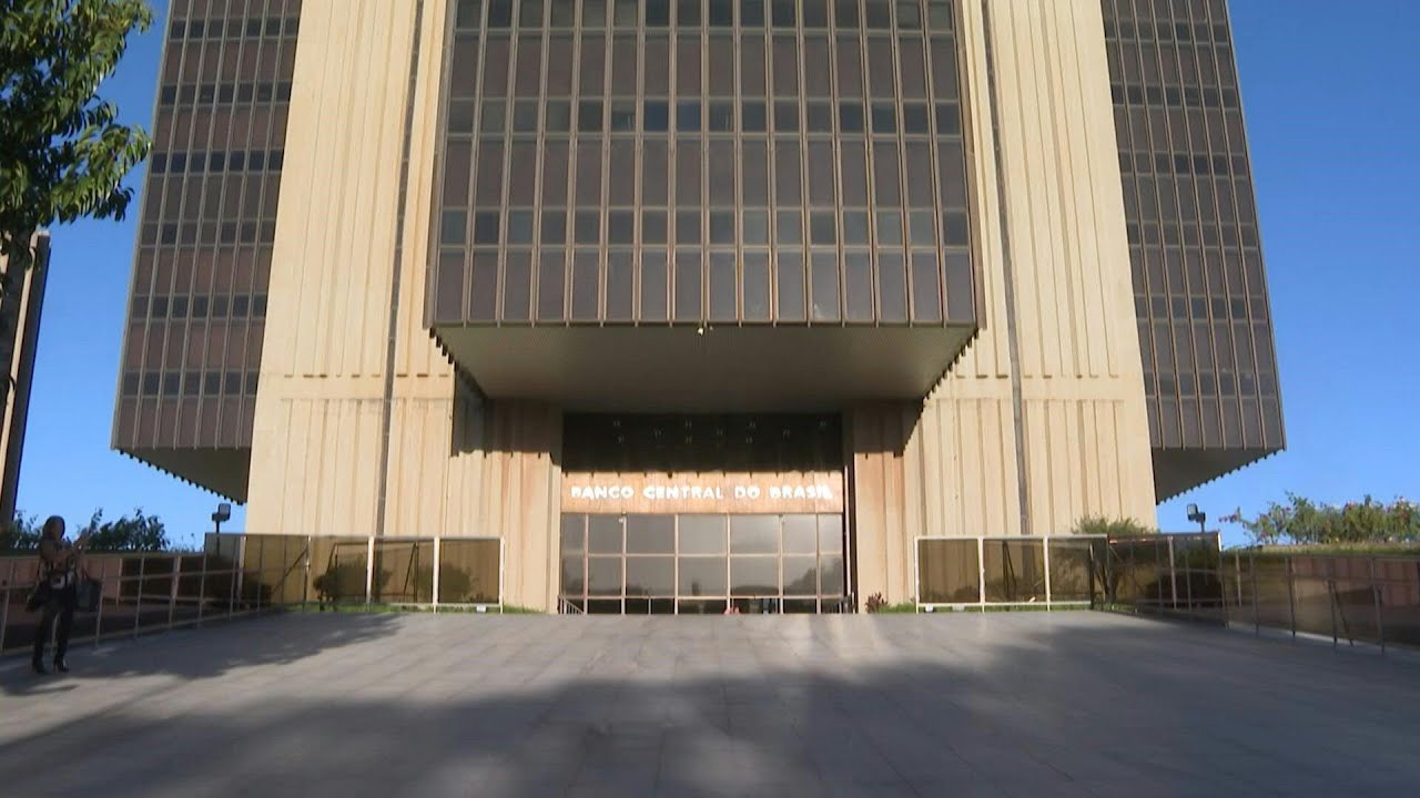 Banco Central reduz taxa Selic para 10,75% | AFP