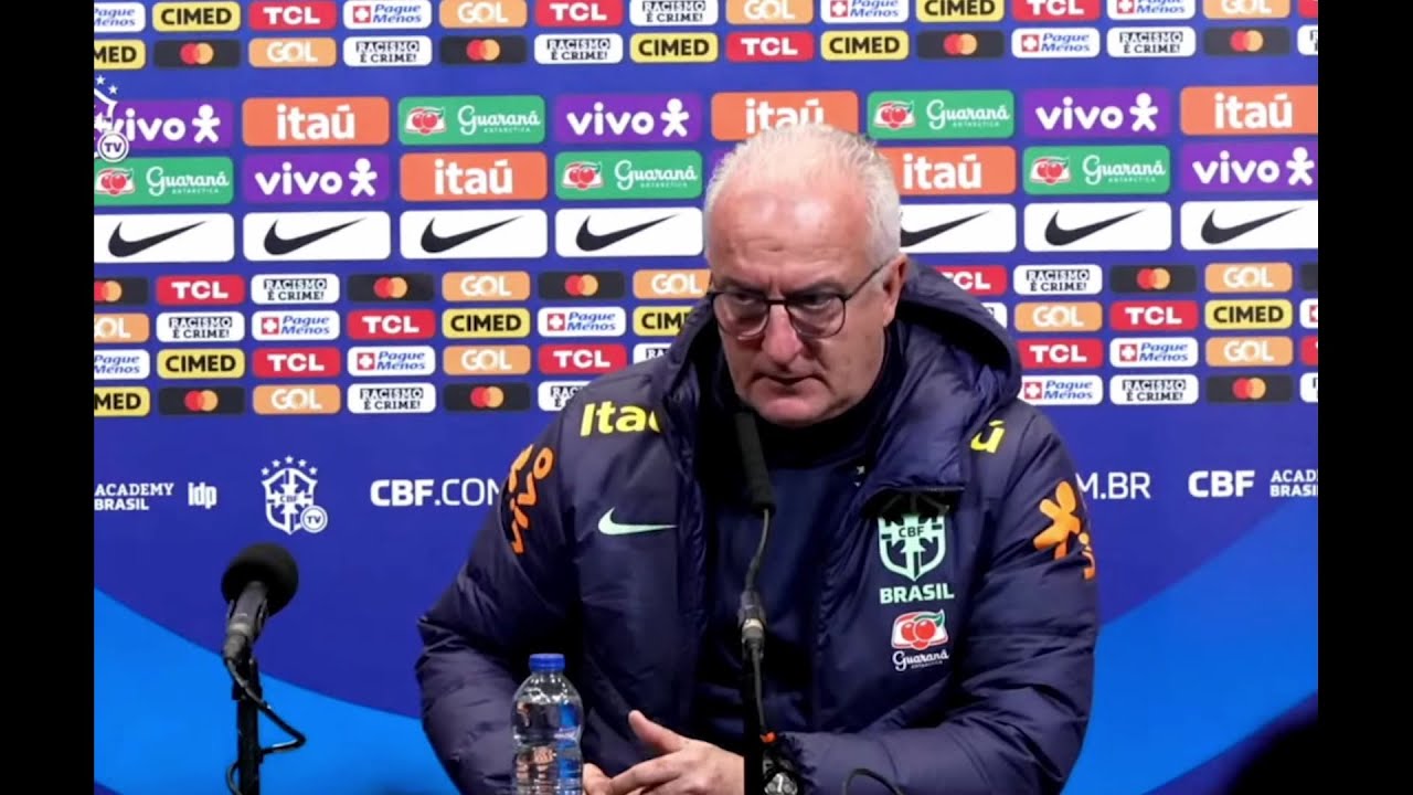 Dorival Júnior chama Robinho de ‘pessoa fantástica’, mas defende punição ao ex-jogador | AFP