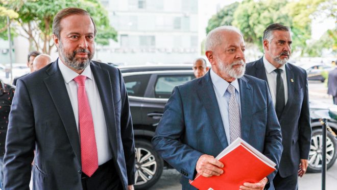 governo faz mistério e amplia risco de investir