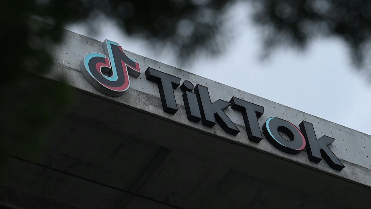 Itália multa TikTok em 10 milhões de euros por não proteger menores | AFP