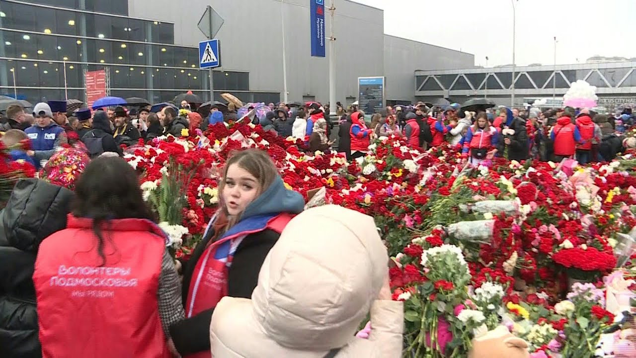 Luto nacional na Rússia após massacre que deixou 137 mortos | AFP