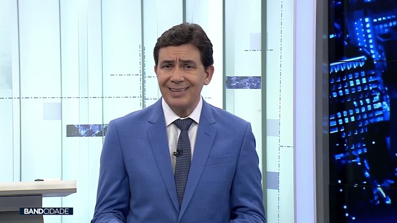 Mulher mata irmão com golpes de faca