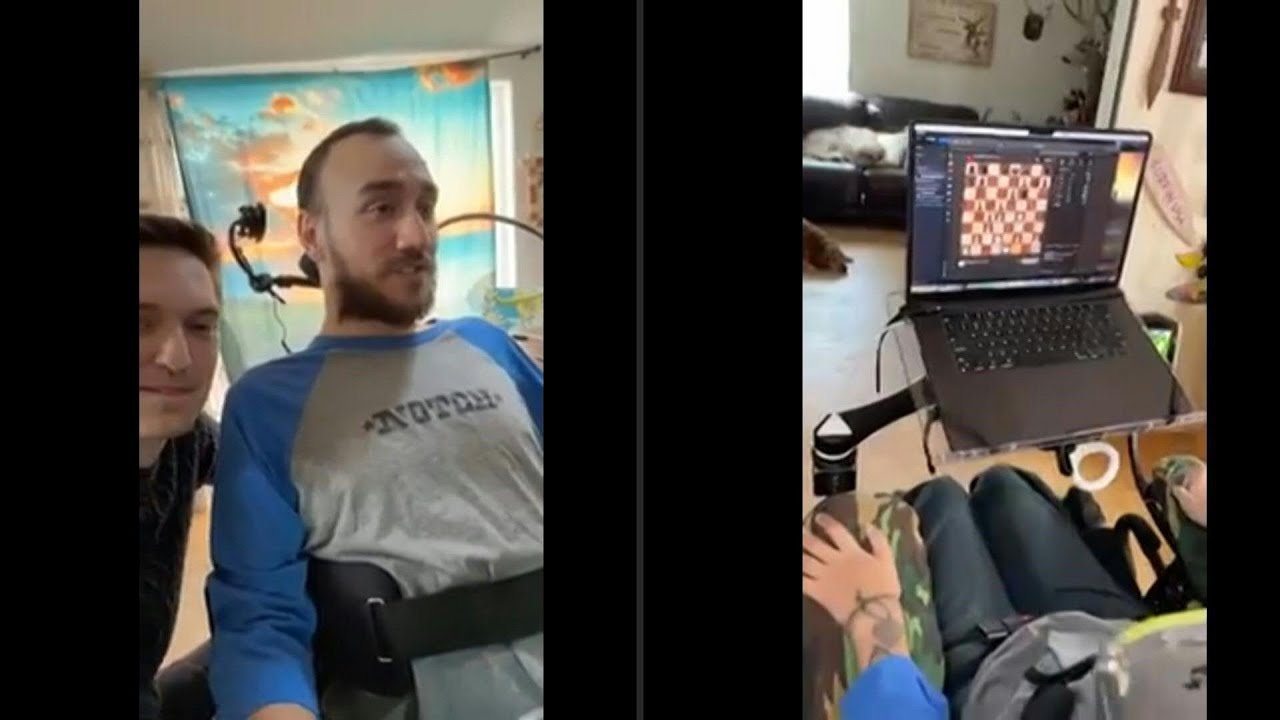 Neuralink mostra paciente jogando xadrez com implante cerebral | AFP