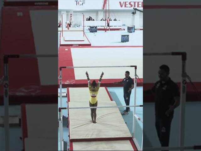 REBECA ANDRADE CONQUISTA A PRATA NAS BARRAS NA COPA DO MUNDO DA TURQUIA | #shorts | sportv