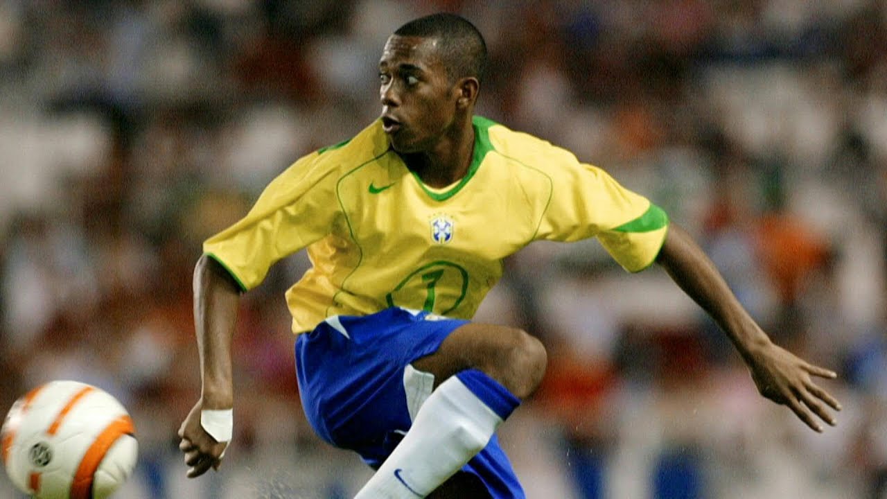 STJ decide que Robinho deverá cumprir pena por estupro no Brasil | AFP