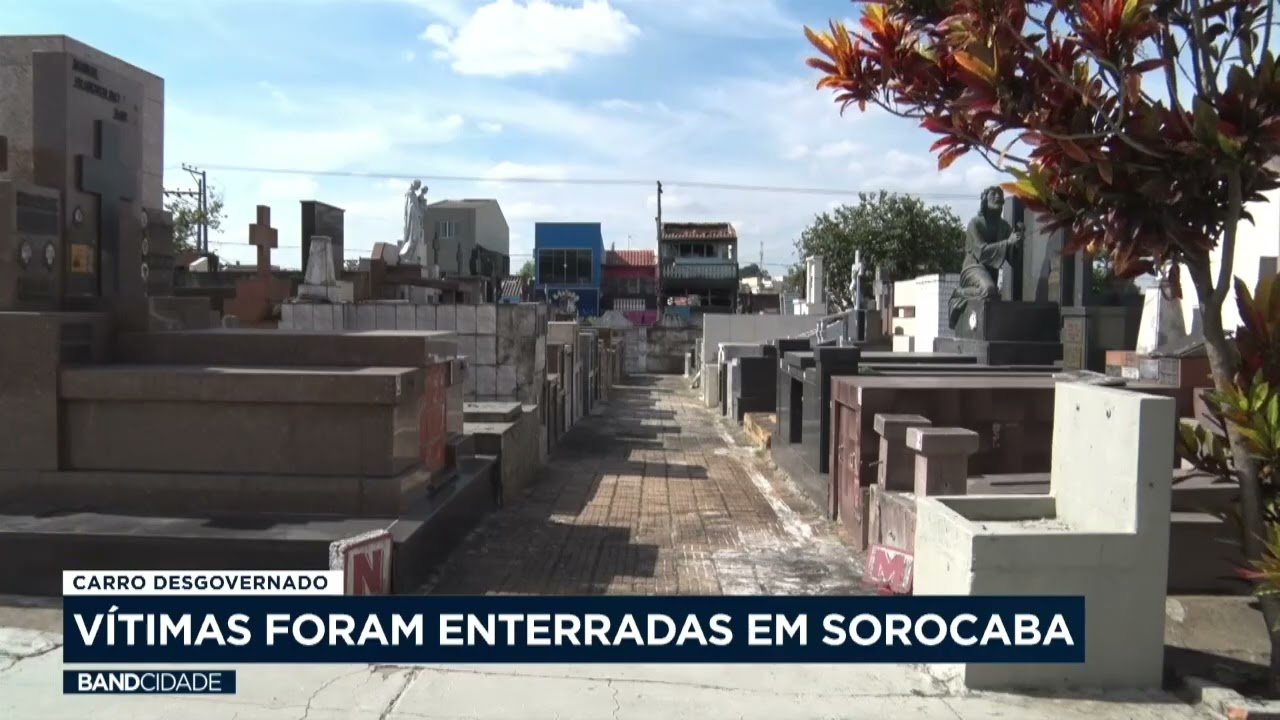 Vítimas de acidente com carro desgovernado são enterradas em Sorocaba
