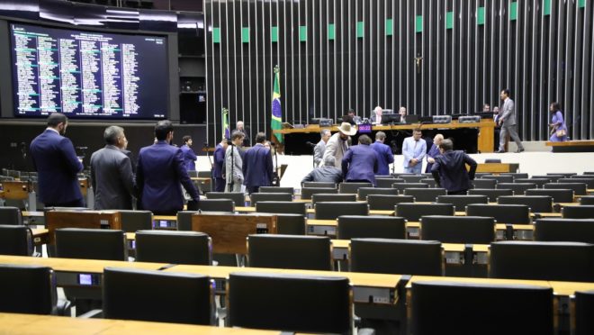 Câmara libera mais R$ 15 bilhões a Lula com mudança no arcabouço fiscal