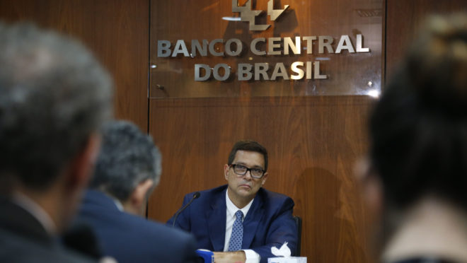 Campos Neto critica mudança na meta fiscal: “Torna nosso trabalho difícil”