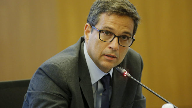 Campos Neto diz que “Pix corre risco” com falta de investimentos no BC