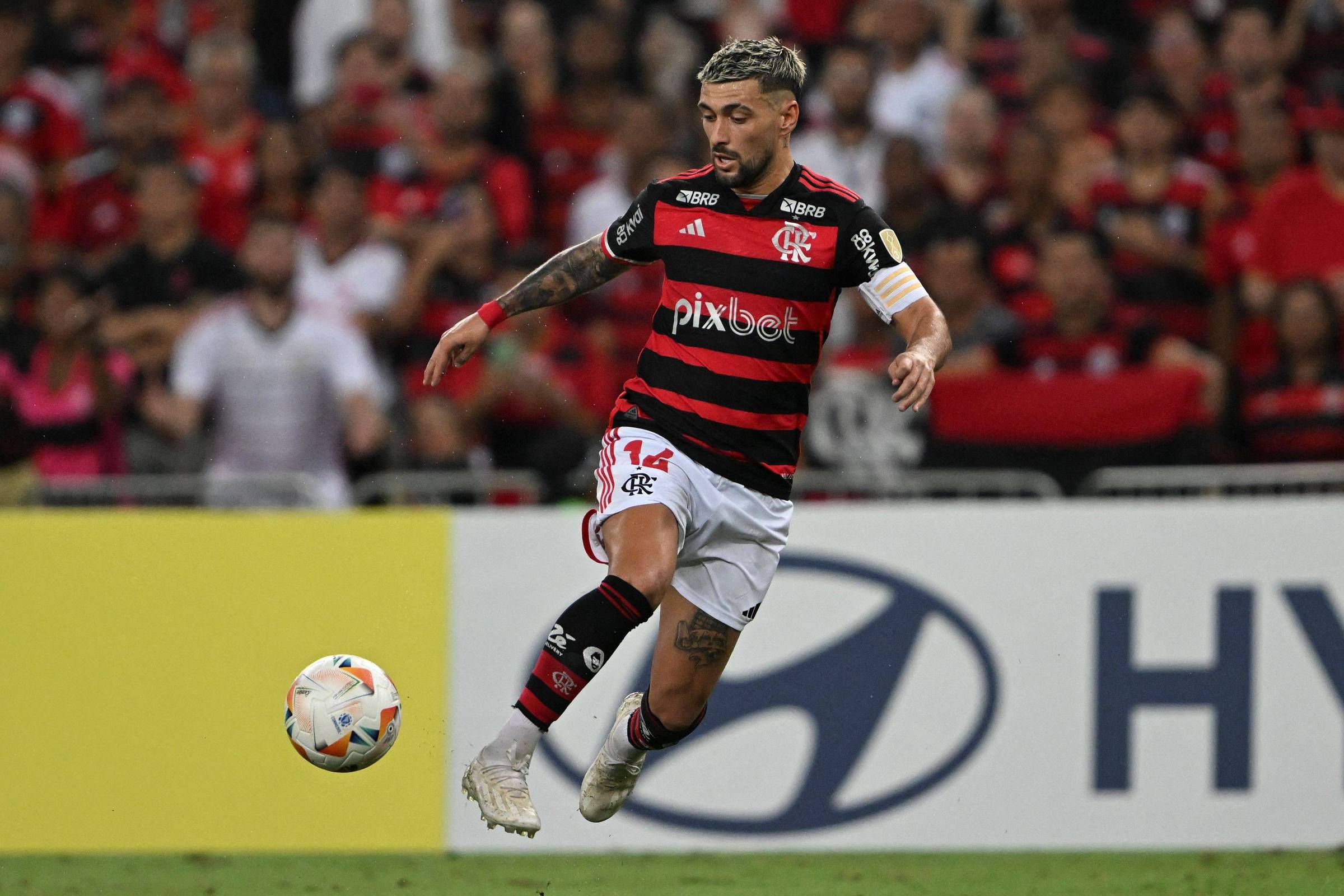 Clubes do Campeonato Brasileiro somam 20% de estrangeiros – 14/04/2024 – Esporte
