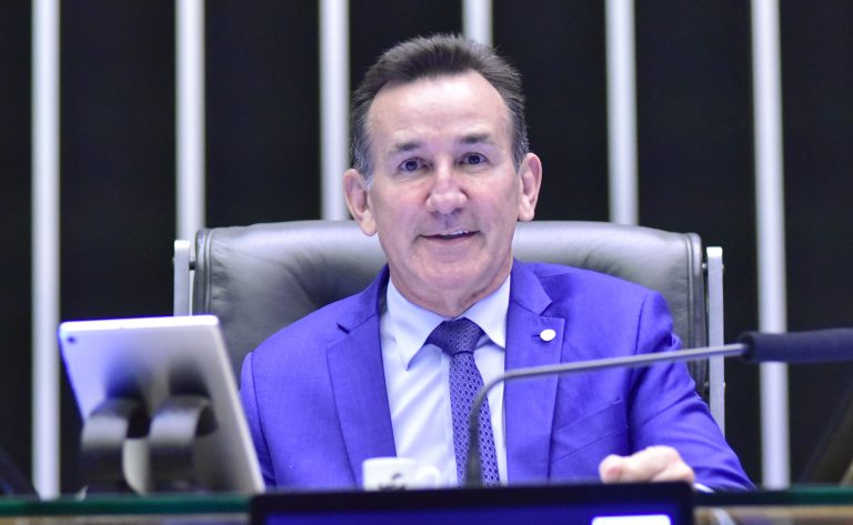 Comissão aprova projeto que destina mais recursos para fundo que financia pequenos negócios – Notícias