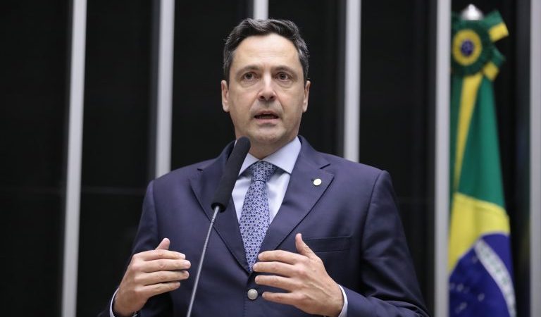 Comissão aprova projeto que prevê apenas dias úteis como data para pagamento de tributos – Notícias