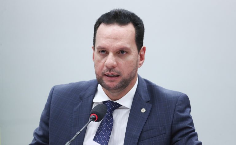 Comissão debate desafios do uso de bioinsumos na agroindústria – Notícias