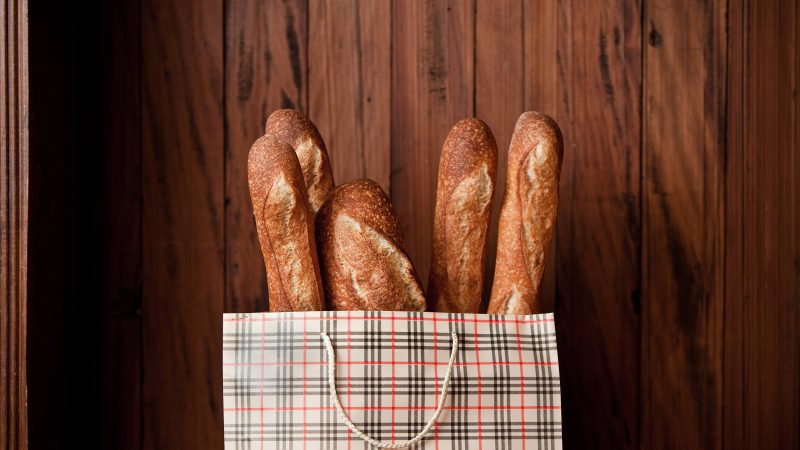 Conheça concurso que premia a melhor baguete de Paris – 25/04/2024 – Turismo