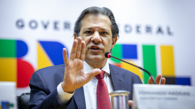 Desoneração traz risco de nova reforma da Previdência, diz Haddad