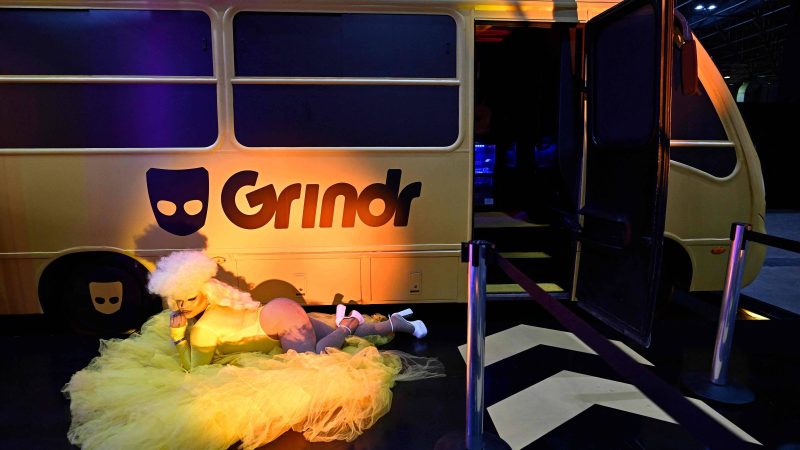 Grindr quer ir além do sexo e criar laço entre homens gays – 16/04/2024 – Tec