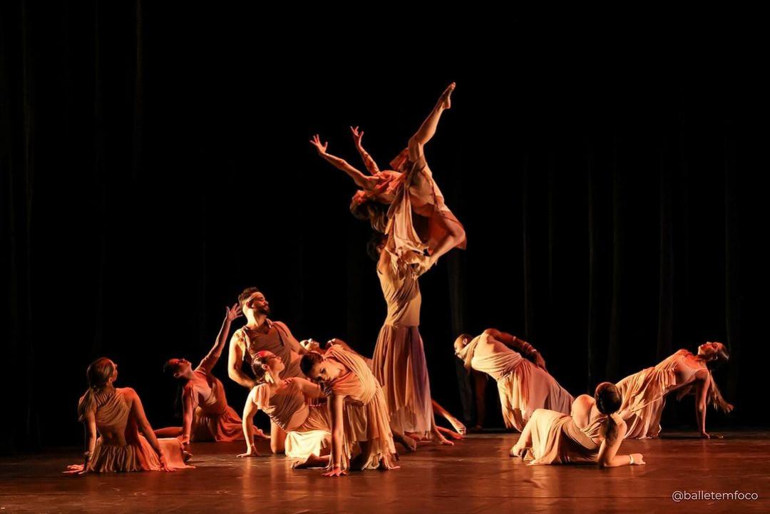 Grupos de Jazz Dance e Adulto Avanado conquistam o 1 lugar no Campeonato Elite de Dana