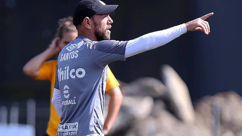 Kleiton Lima pede afastamento do time feminino do Santos – 15/04/2024 – Esporte