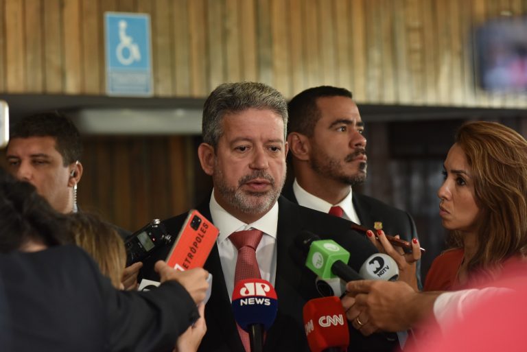 Lira diz que ainda não definiu relatores para textos de regulamentação da reforma tributária – Notícias