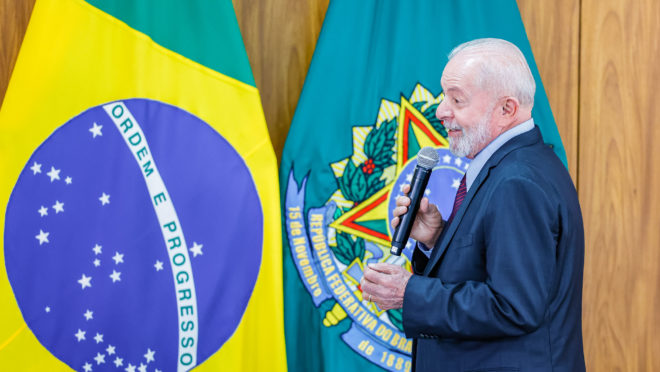 Lula critica taxa de juros e diz ter “paciência” para substituir Campos Neto