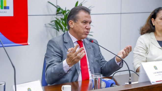 Ministro promete ampliar fiscalização contra empresas que omitem igualdade salarial