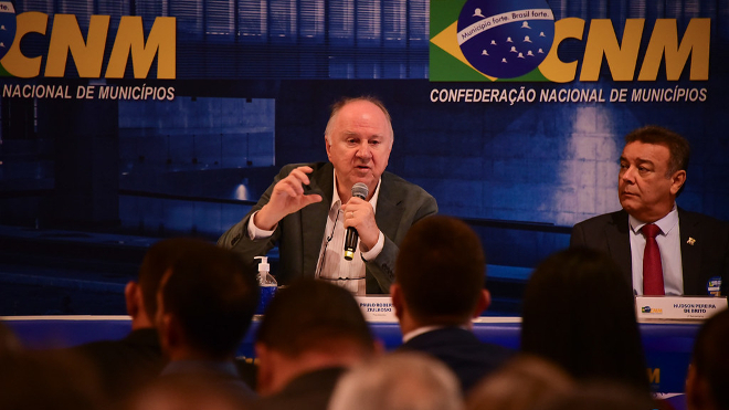 Municípios querem desoneração da folha e renegociar dívida com INSS