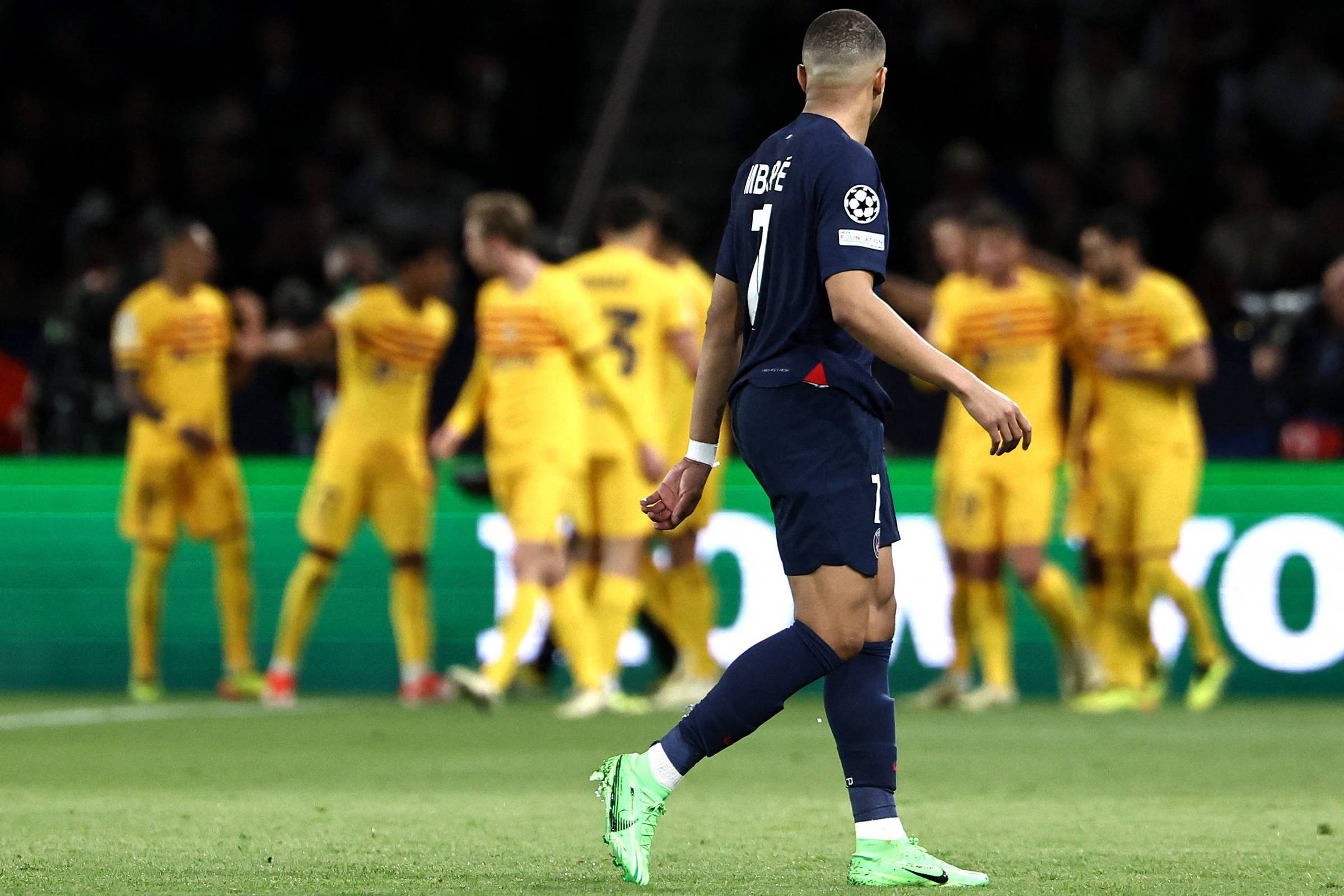 PSG x Barcelona: torcedores presos por racismo – 11/04/2024 – Esporte