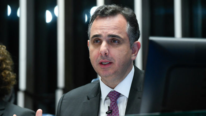 Pacheco desidrata MP do governo Lula e mantém desoneração a municípios