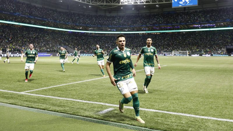 Palmeiras volta a virar final, derruba Santos e leva primeiro tri paulista após 90 anos – 07/04/2024 – Esporte