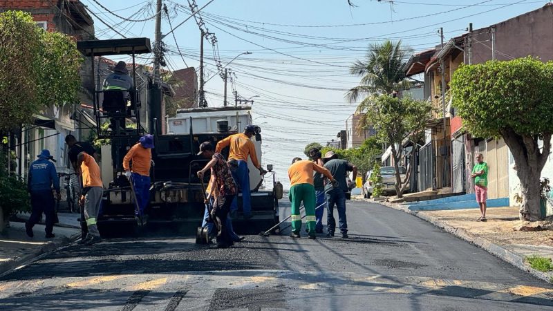 Plano Municipal de Recapeamento beneficia 1.270 metros de asfalto da Rua Loureno Rossi