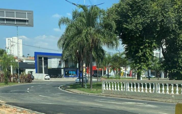 Prefeitura conclui obra e rotatria do Objetivo j est liberada para o trfego de veculos