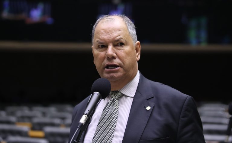 Projeto regulamenta tributação de operações com combustíveis – Notícias