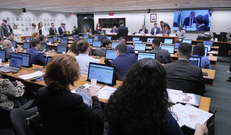 Regulamentação da reforma tributária é tema de novo debate na Câmara na quarta – Notícias