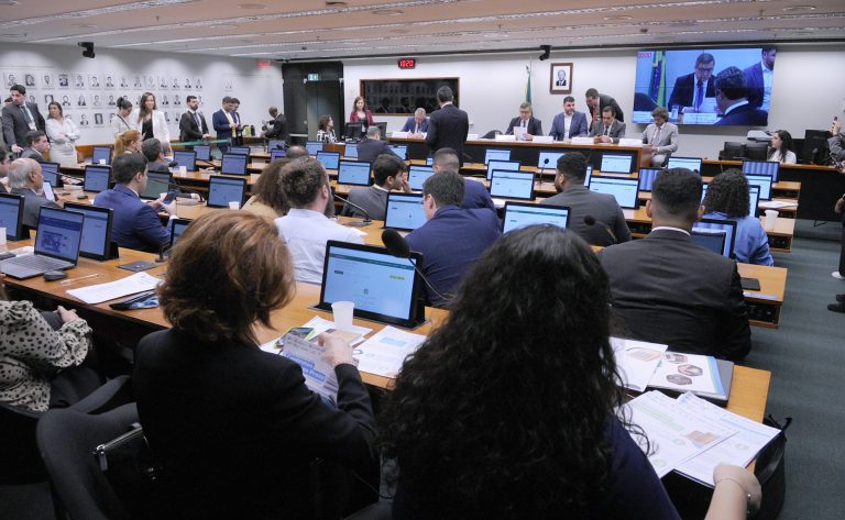 Regulamentação da reforma tributária é tema de novo debate na Câmara na quarta – Notícias