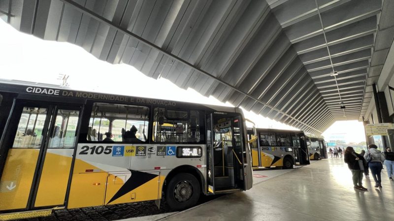 Servio de transporte coletivo ter linhas nos fins de semana para atender Maio Musical