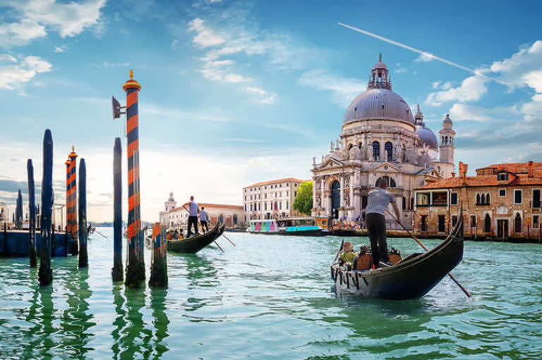 Veneza cobrará taxa de turistas a partir de abril de 2024 – 08/04/2024 – Turismo