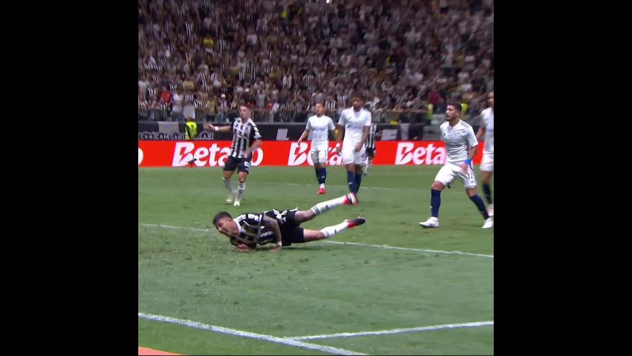 O QUE FOI MAIS BONITO: ASSISTÊNCIA OU O GOL?😱⚽ ATLÉTICO-MG X CRUZEIRO |  #SHORTS | ge.globo