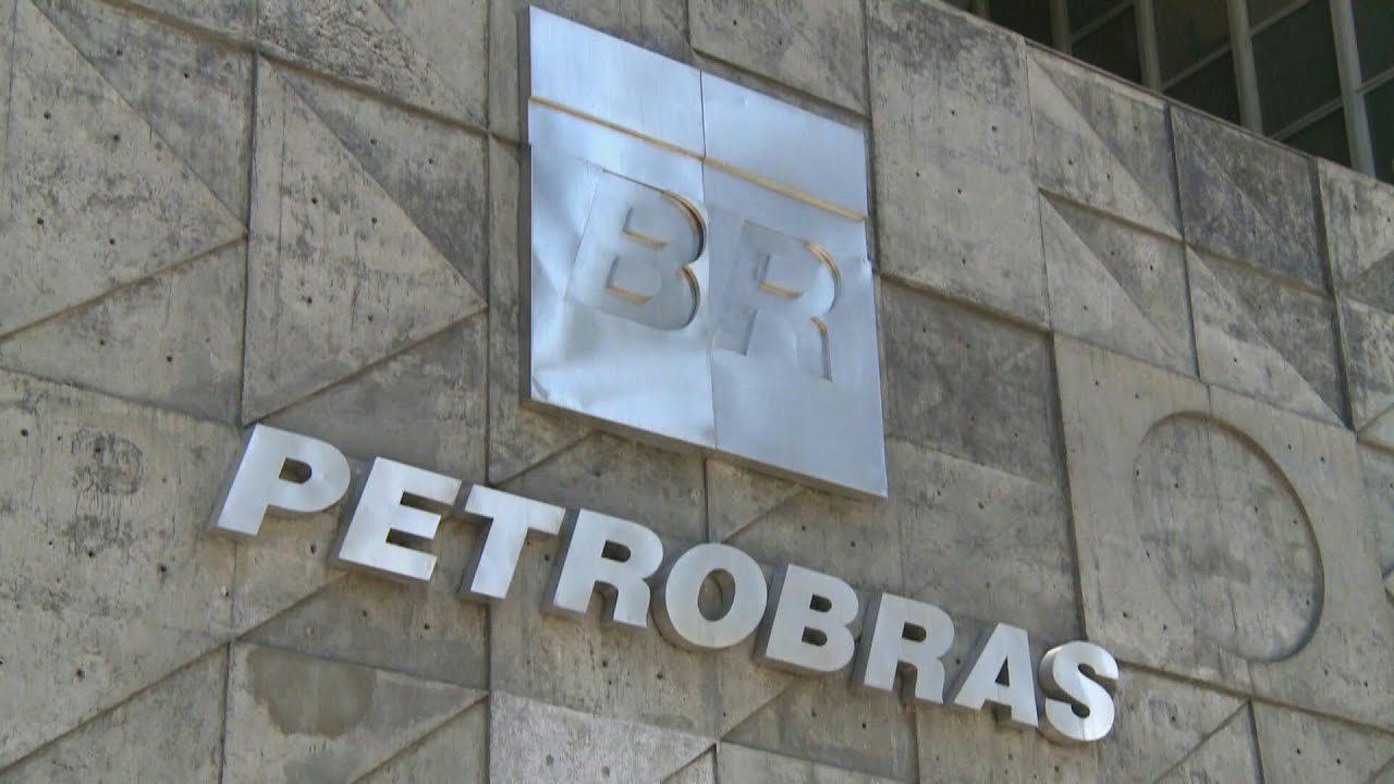 Petrobras aprova pagamento de metade dos dividendos extraordinários | AFP