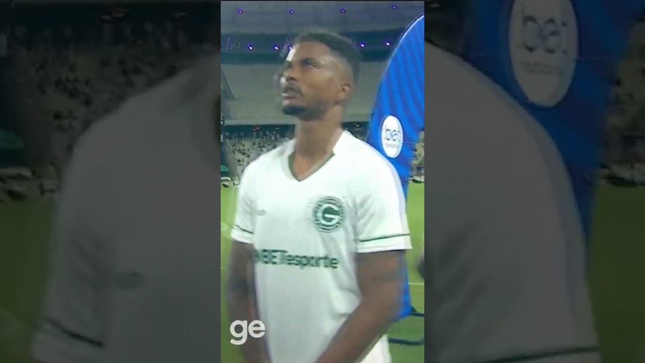 PROVOCOU! GALHARDO FICA DE COSTAS PARA A TORCIDA DO CEARÁ | CEARÁ X GOIÁS | #shorts | ge.globo