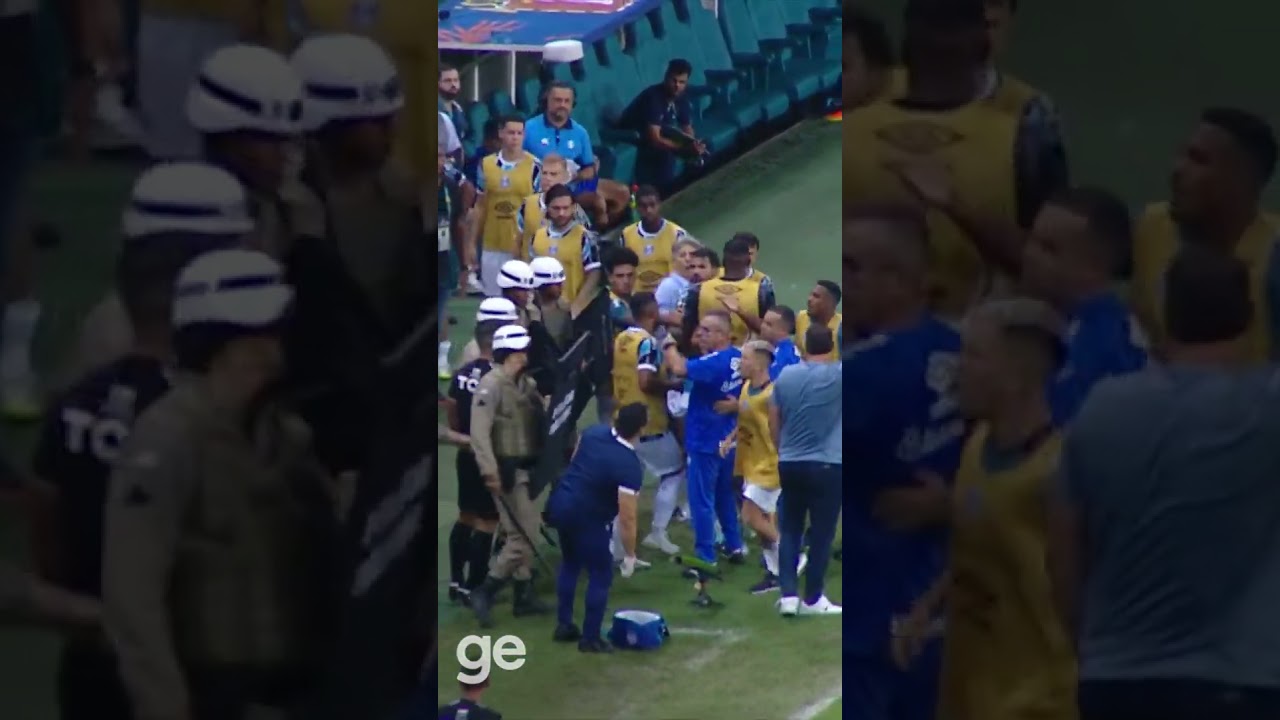 RENATO GAÚCHO SE REVOLTA E TIRA JOGADORES DE CAMPO | BAHIA X GRÊMIO | #shorts | ge.globo