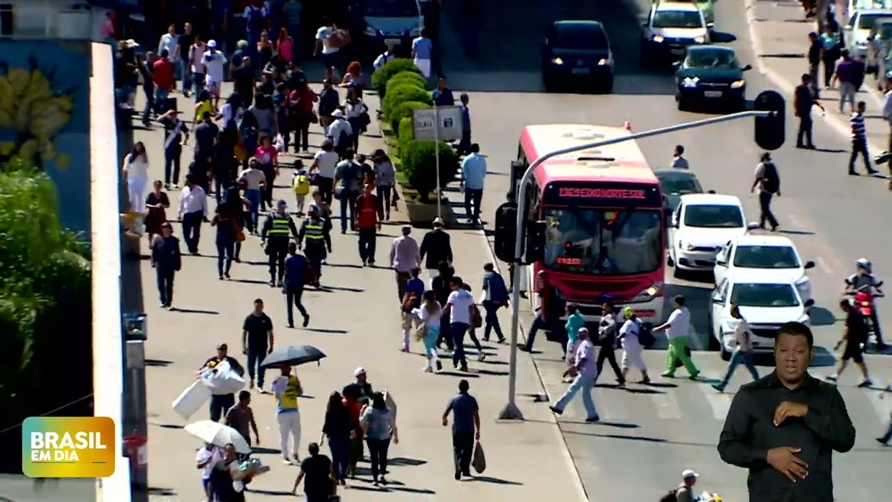 RENDA DO BRASILEIRO REGISTRA A MAIOR ALTA EM 12 ANOS