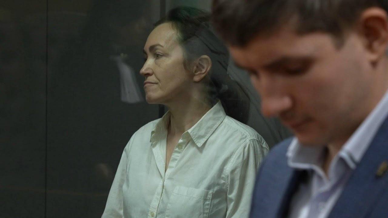 Tribunal da Rússia prorroga prisão preventiva da jornalista russo-americana Alsou Kurmasheva | AFP