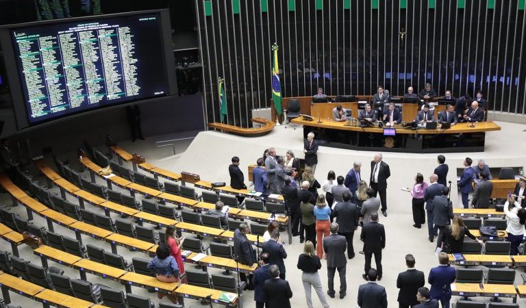 Câmara aprova medida provisória que limita compensação de créditos de tributos federais – Notícias