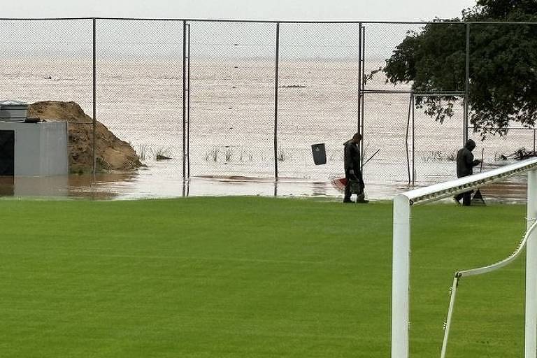 Centros de Treinamento de Inter e Grêmio são inundados – 03/05/2024 – Esporte