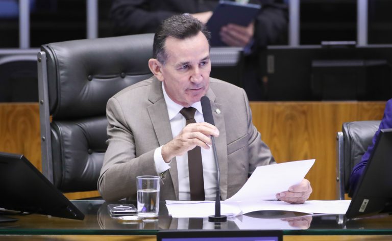 Comissão aprova projeto que suspende pagamento de financiamento bancário em caso de calamidade – Notícias