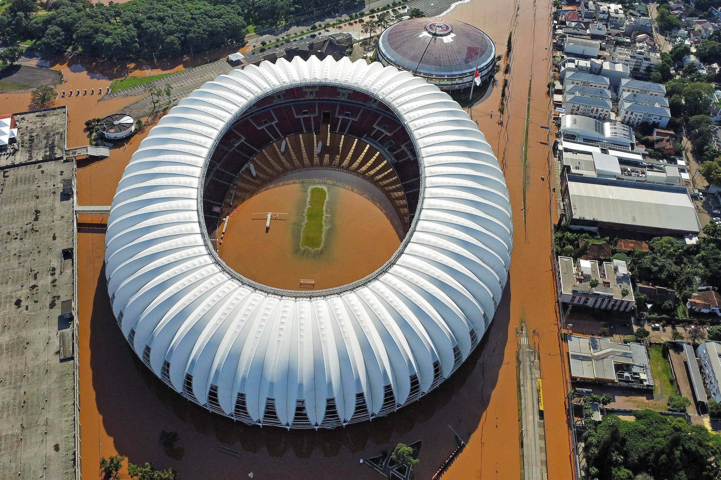 Inter, Grêmio e Juventude pedem suspensão de jogos pelos próximos 20 dias – 06/05/2024 – Esporte