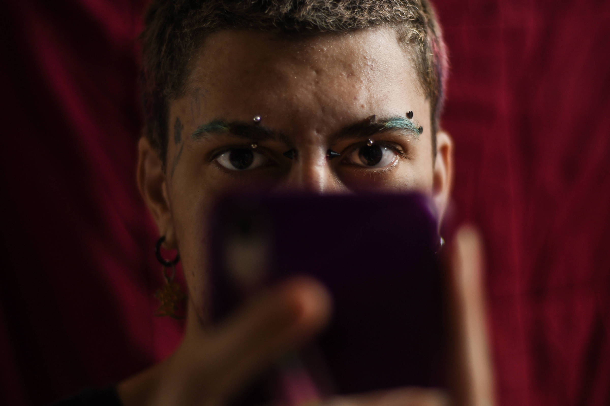 Reconhecimento facial erra gênero de pessoa trans – 05/05/2024 – Tec