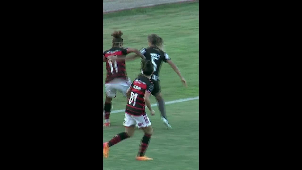 A MAMÃE CRIS É BRABA DEMAIS! | FLAMENGO X BOTAFOGO | #shorts | sportv