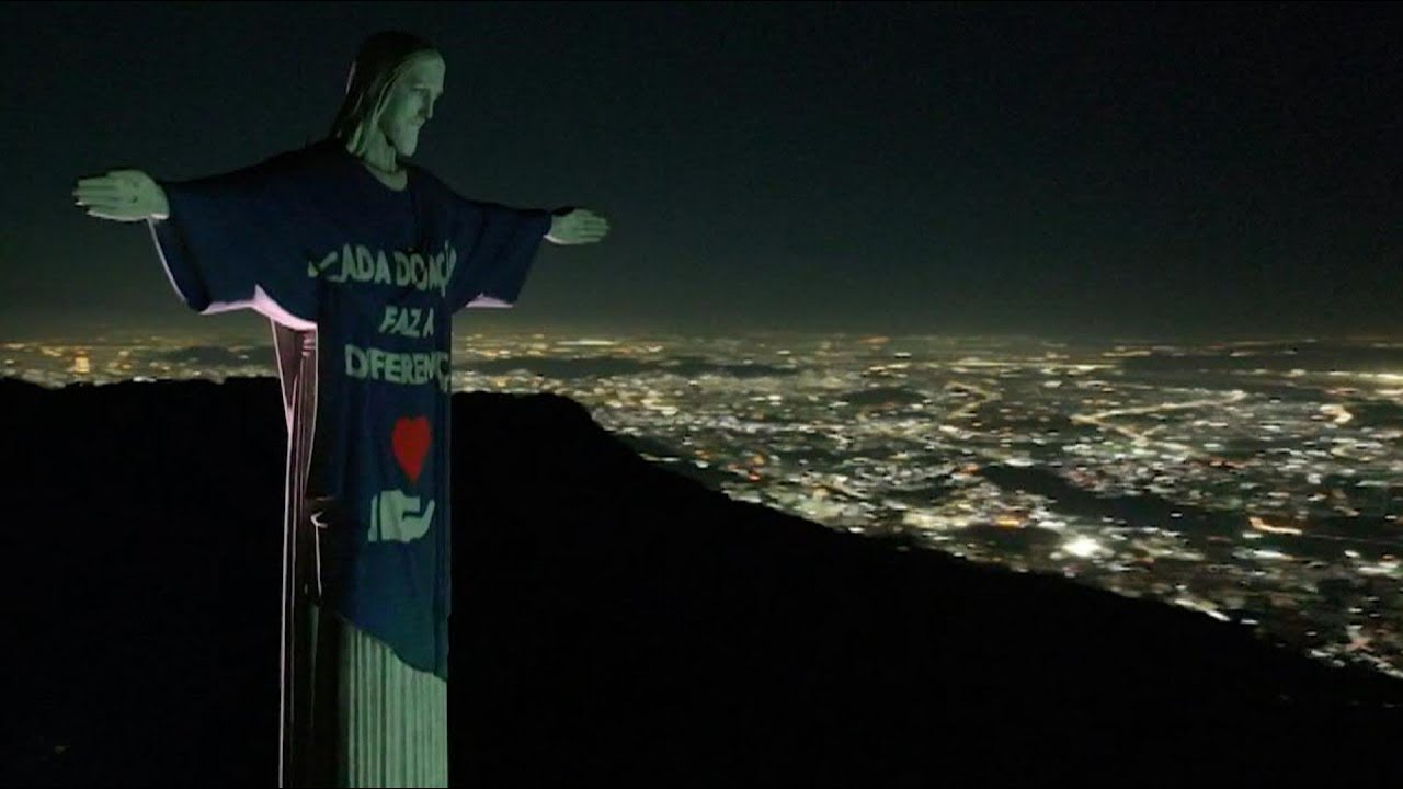 Cristo Redentor faz homenagem às vítimas dos temporais no RS | AFP